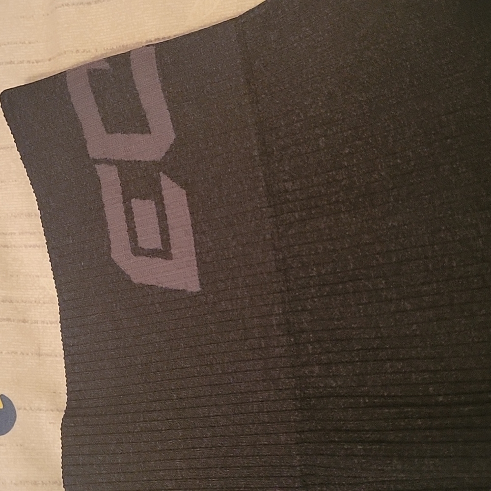 Shorts - Picture 2 of 4